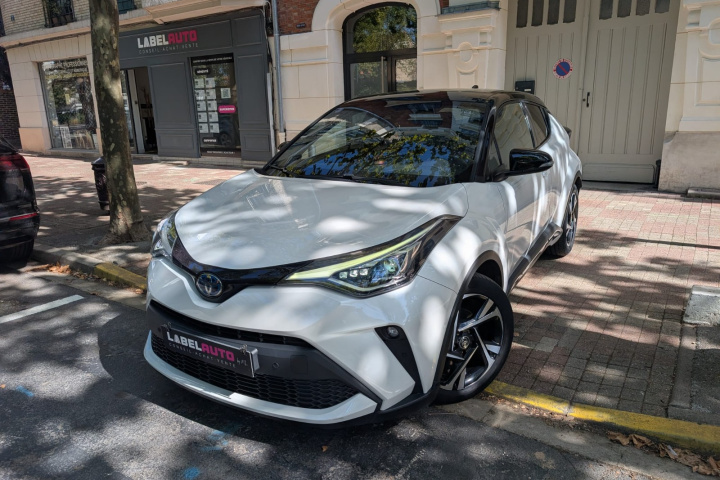 TOYOTA C-HR HYBRIDE MY22
