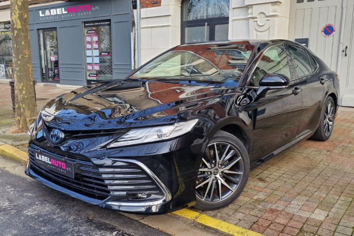 TOYOTA CAMRY HYBRIDE PRO MY21