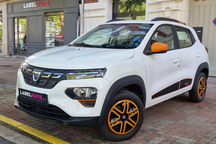 DACIA SPRING