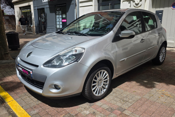 RENAULT CLIO III