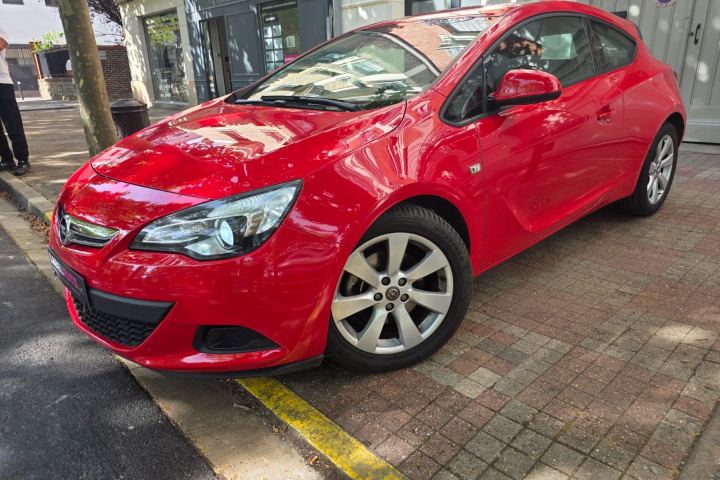 OPEL ASTRA GTC