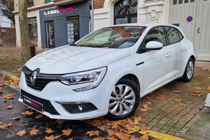 RENAULT MEGANE IV BERLINE